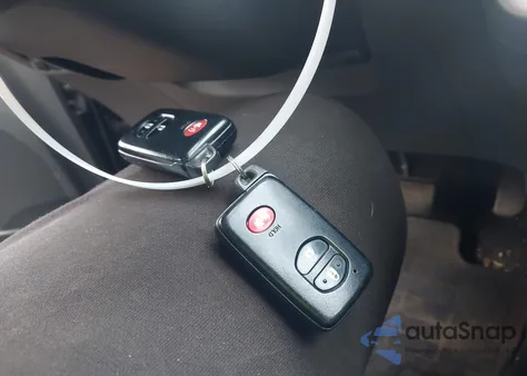 2012 Toyota Prius V Five из США, поврежденный, VIN JTDZN3EU1C3053122